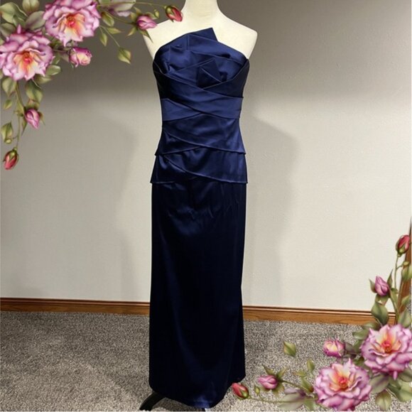 Navy strapless formal navy dress - Picture 1 of 15